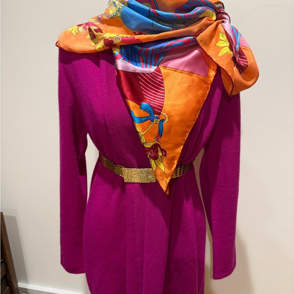 100% cashmere- NWT fuchsia/peony in color